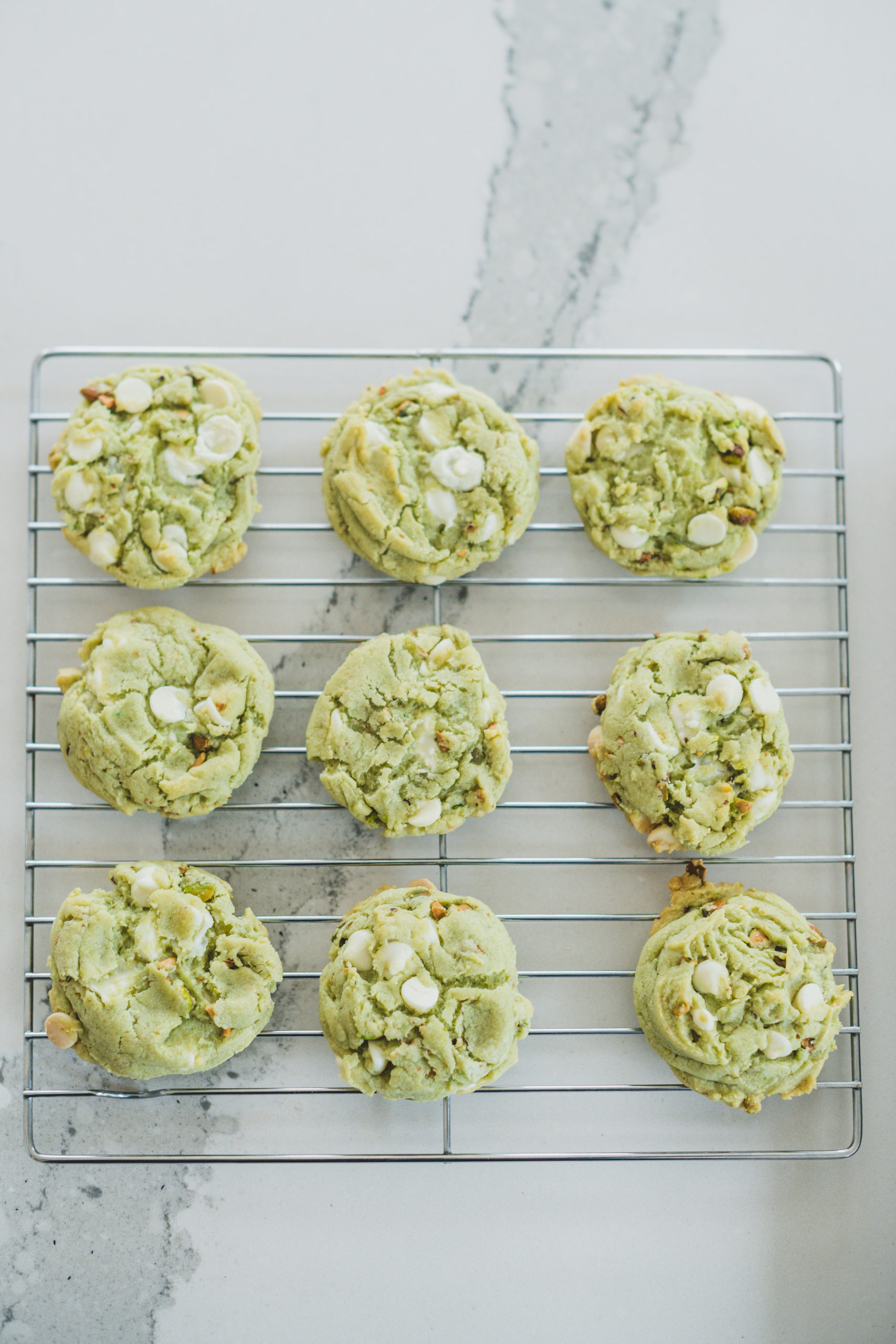 pistachio-white-chocolate-cookies-with-pudding-mix