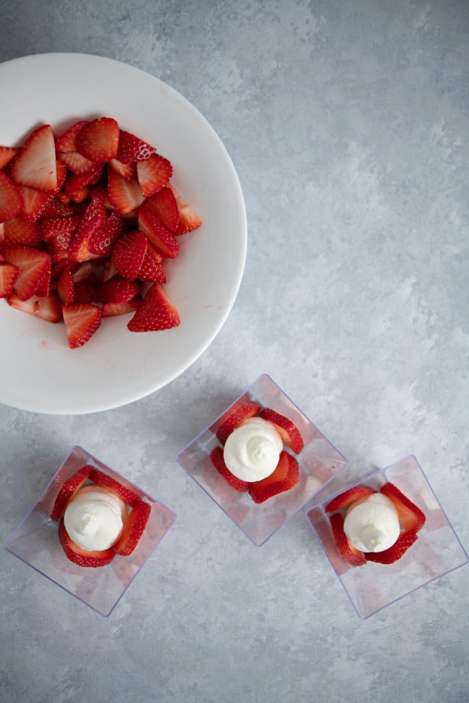 easy strawberries and cream